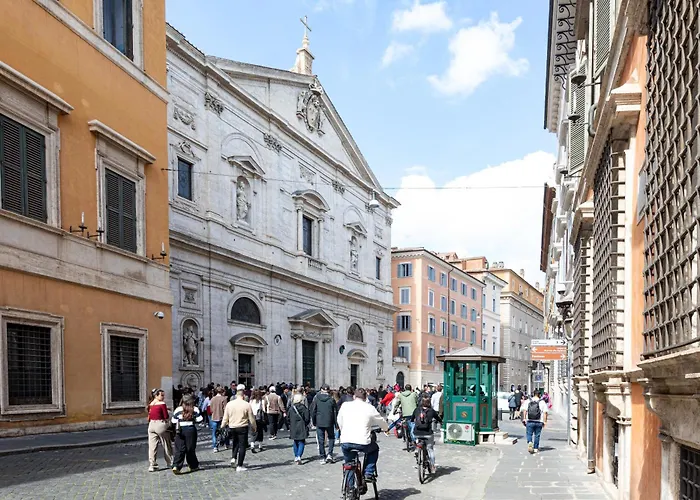 With Terrace By The Amazing Pantheon Roma